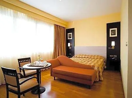 Marconi Hotel 4*
